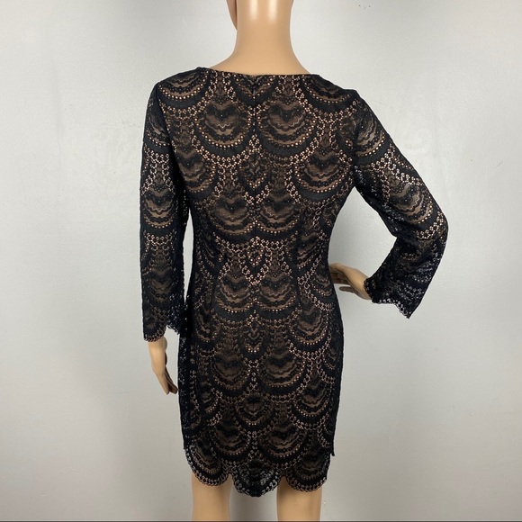 NEW FOR LOVE AND LEMONS BLACK SCALLOPED LACE MINI DRESS - Picture 7 of 9